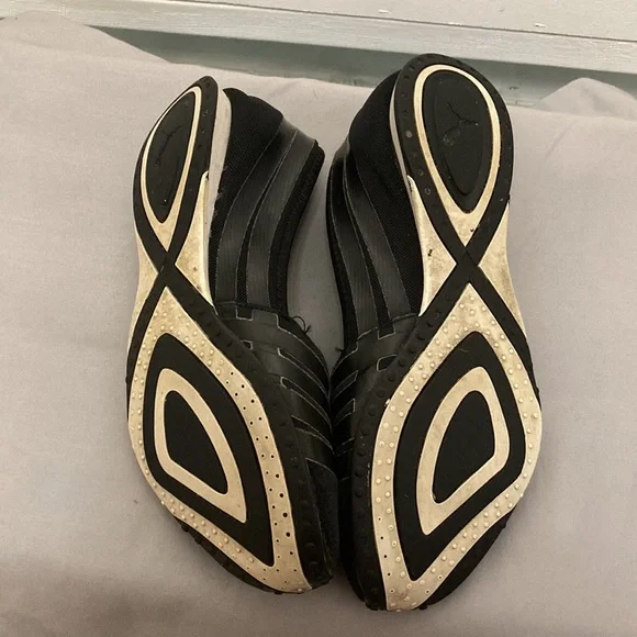 PUMA Slip-Ons Sz 10 - Picture 10 of 10